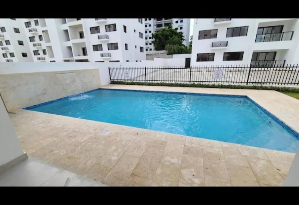 Confidence Luxurious Apartment-Garden Tower-Gym Pool Wifi Santiago De Los Caballeros 0*,  República Dominicana