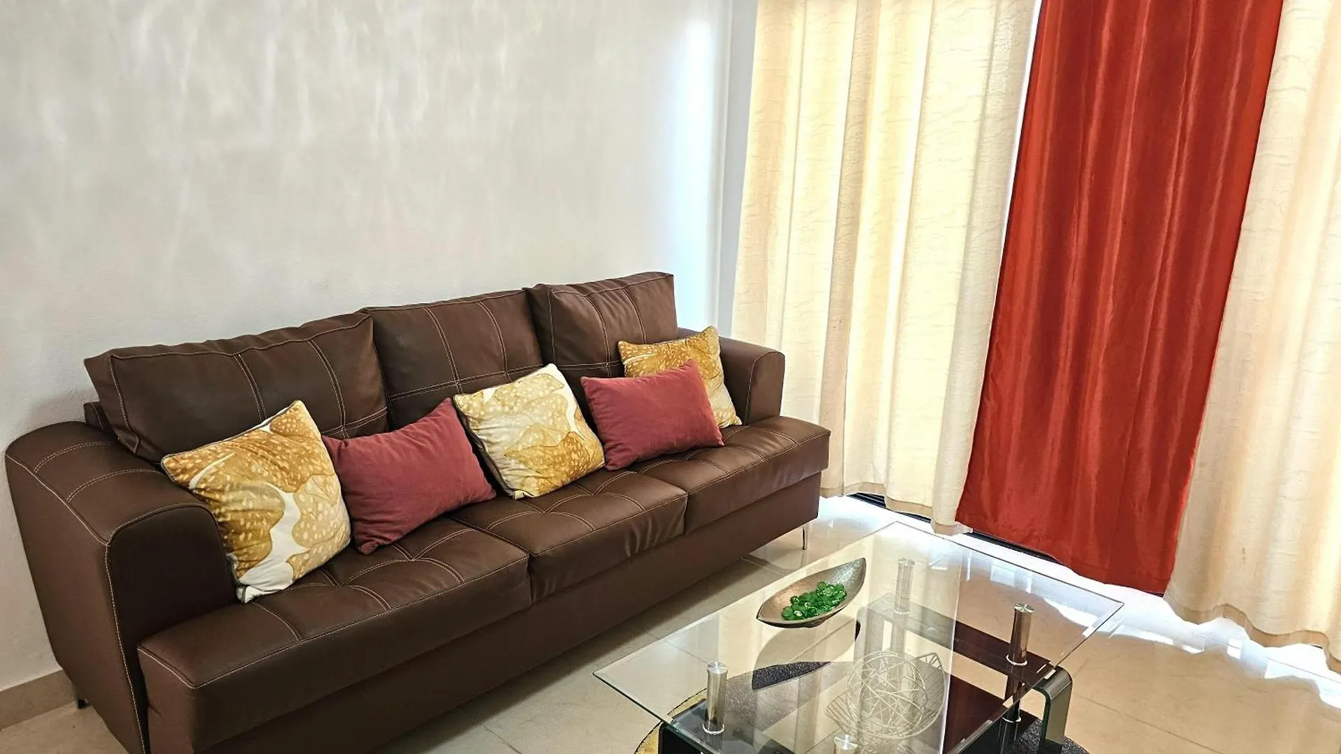 Confidence Luxurious Apartment-Garden Tower-Gym Pool Wifi Santiago De Los Caballeros 0*,