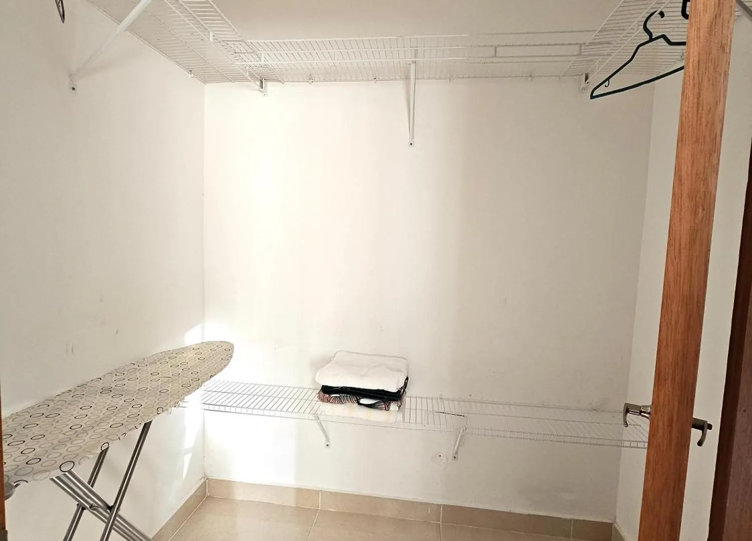 Confidence Luxurious Apartment-Garden Tower-Gym Pool Wifi Santiago De Los Caballeros
