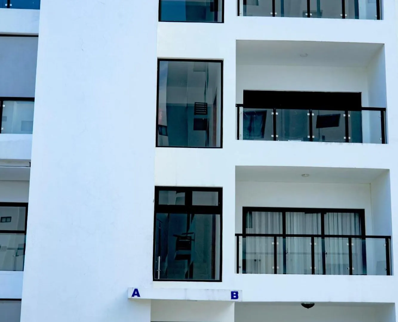 Confidence Luxurious Apartment-Garden Tower-Gym Pool Wifi Santiago De Los Caballeros