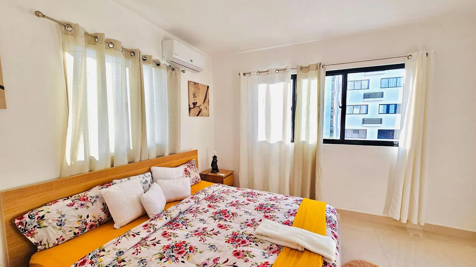 Apartment Confidence Luxurious Apartment-Garden Tower-Gym Pool Wifi Santiago De Los Caballeros